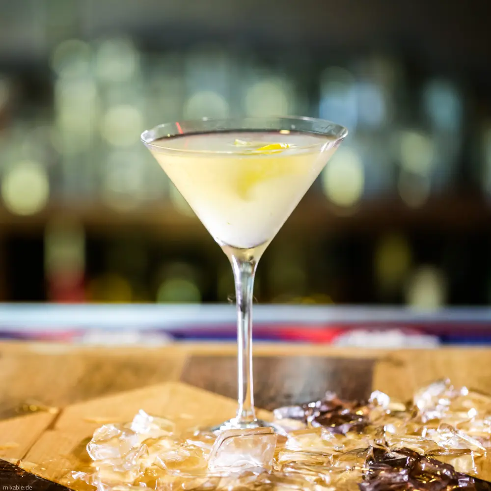 Limoncello Martini