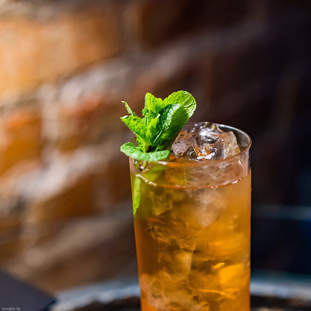 Rezept Wodka Cooler, Cocktails & Drinks mixable.de